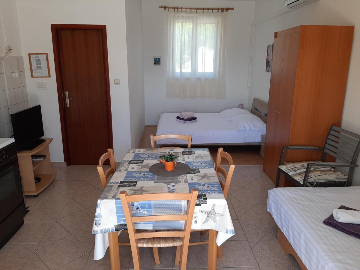 Apartments Pavelic Novi Vinodolski Bagian luar foto