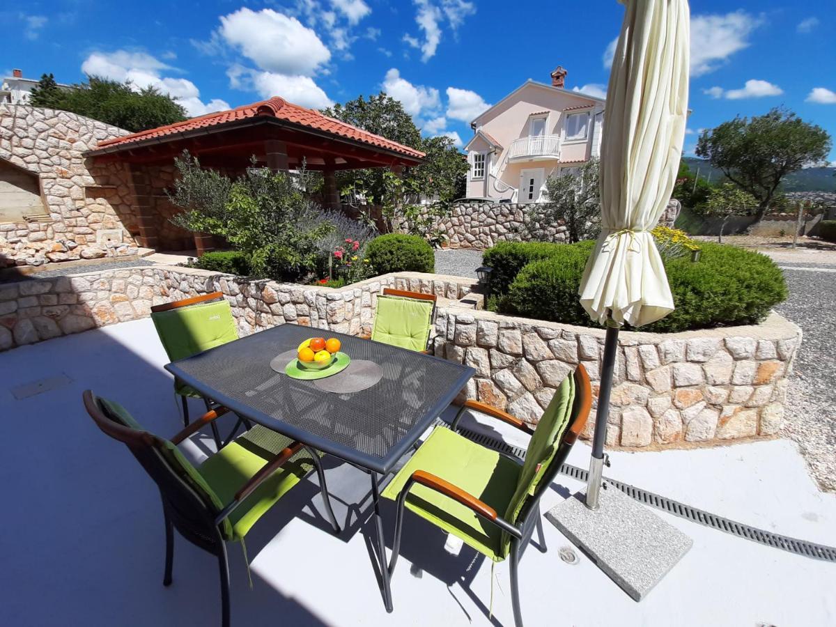 Apartments Pavelic Novi Vinodolski Bagian luar foto