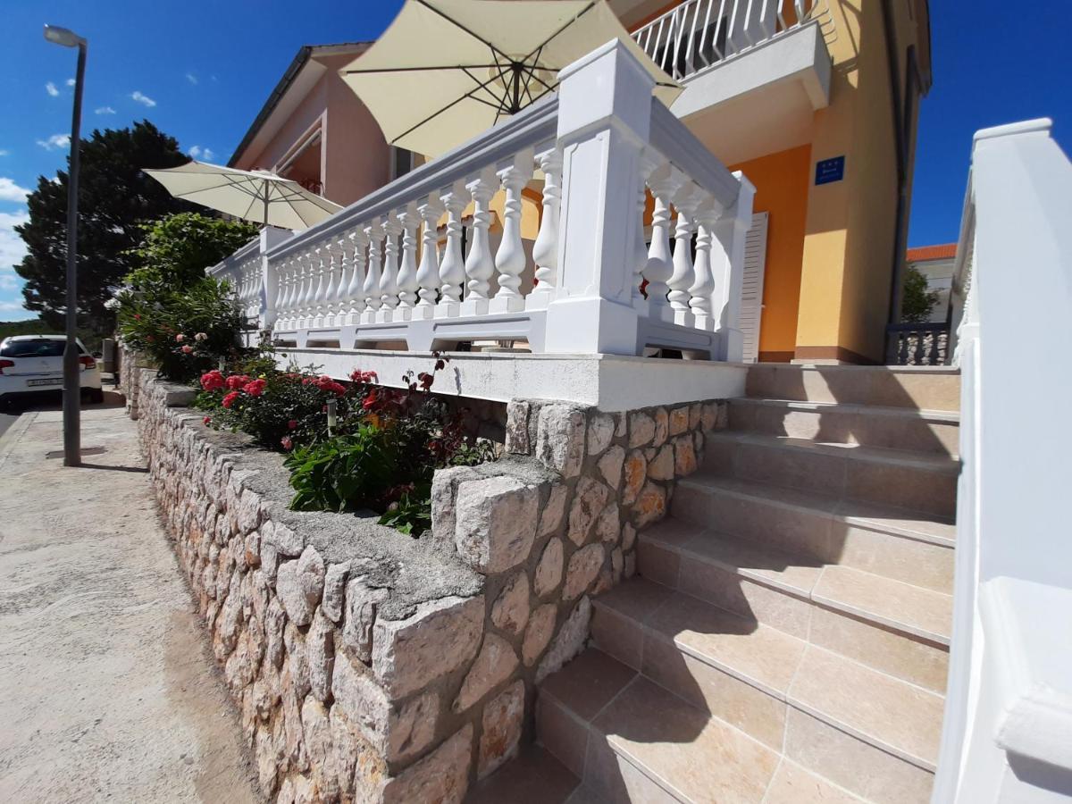 Apartments Pavelic Novi Vinodolski Bagian luar foto