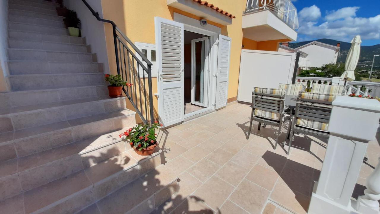 Apartments Pavelic Novi Vinodolski Bagian luar foto