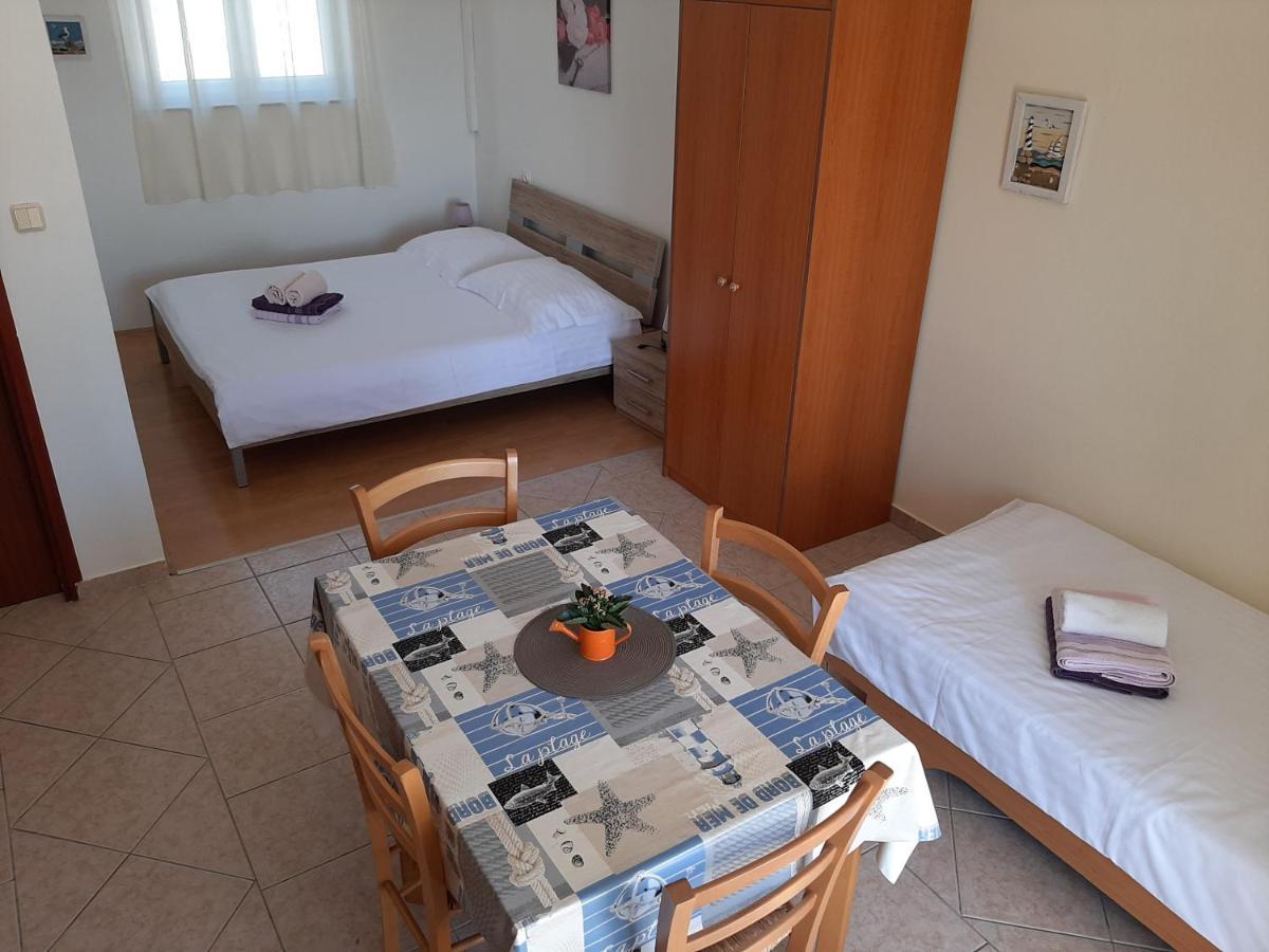 Apartments Pavelic Novi Vinodolski Bagian luar foto