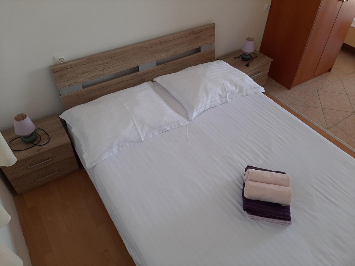 Apartments Pavelic Novi Vinodolski Bagian luar foto